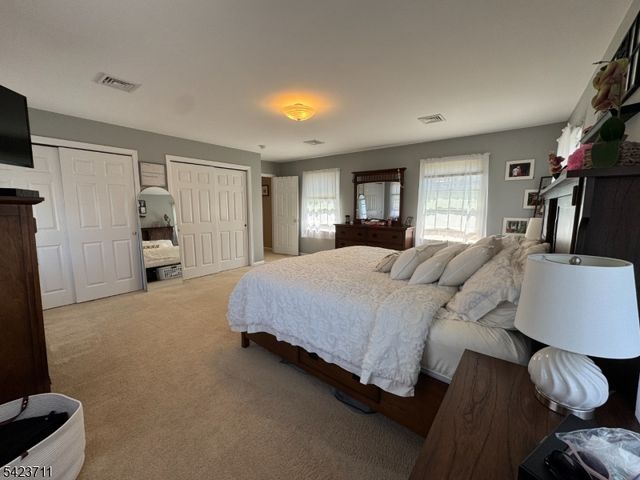 33 Woodsedge Ave, Mount Olive Twp., NJ 07828