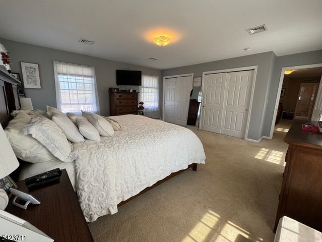 33 Woodsedge Ave, Mount Olive Twp., NJ 07828