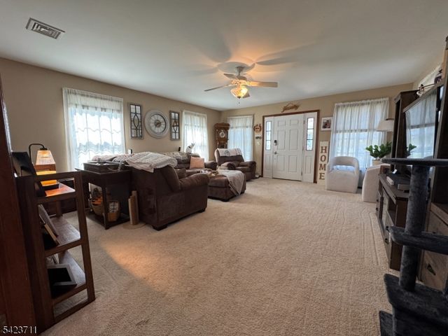 33 Woodsedge Ave, Mount Olive Twp., NJ 07828