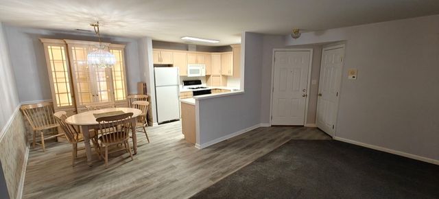 2721 Georgetowne Drive D1, Highland, IN 46322