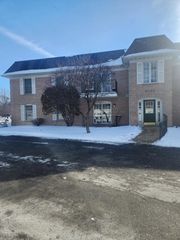 2721 Georgetowne Drive D1, Highland, IN 46322