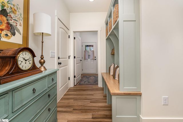 117 E Peninsula Drive, Laurens, SC 29360