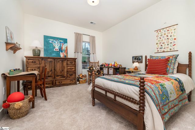 117 E Peninsula Drive, Laurens, SC 29360