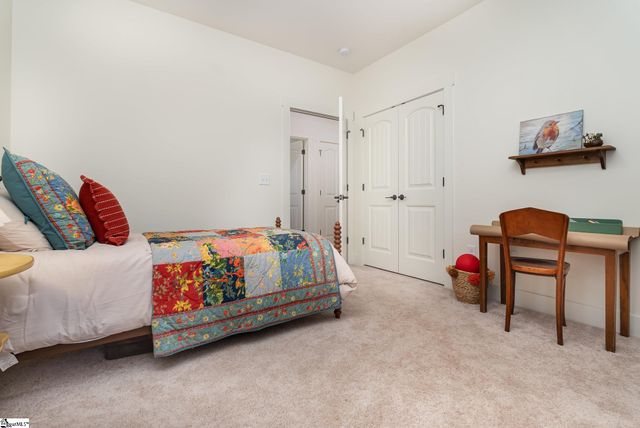 117 E Peninsula Drive, Laurens, SC 29360