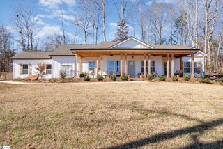 117 E Peninsula Drive, Laurens, SC 29360
