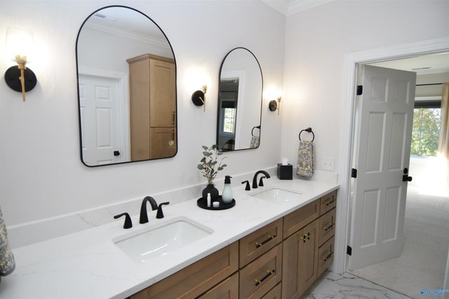 1707 Winston Street, Guntersville, AL 35976