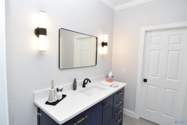 1707 Winston Street, Guntersville, AL 35976