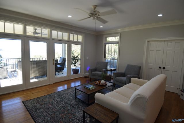 1707 Winston Street, Guntersville, AL 35976