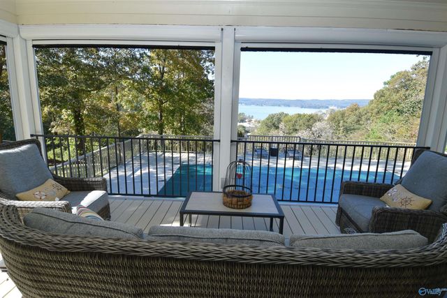 1707 Winston Street, Guntersville, AL 35976