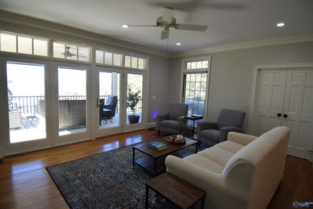 1707 Winston Street, Guntersville, AL 35976