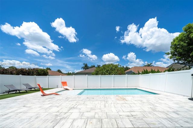 13225 Hampton Park CT, Fort Myers, FL 33913