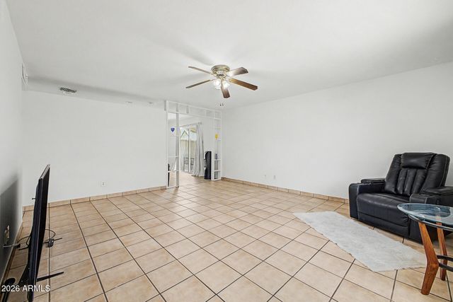 5232 W MAUNA LOA Lane, Glendale, AZ 85306
