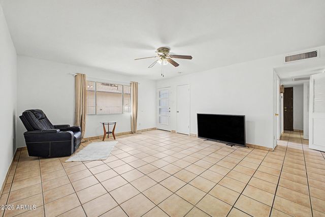 5232 W MAUNA LOA Lane, Glendale, AZ 85306