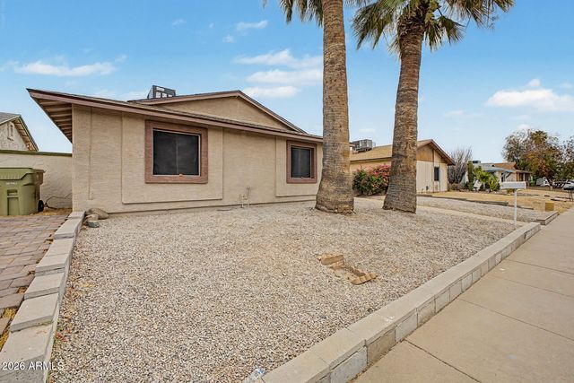 5232 W MAUNA LOA Lane, Glendale, AZ 85306