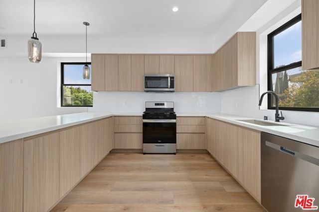 5543 Calhoun Avenue, Sherman Oaks, CA 91401