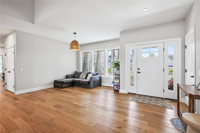 4 Black Wood Circle, Pittsford, NY 14534