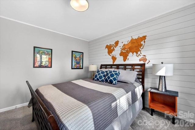 9011 Warbler Court, Charlotte, NC 28210