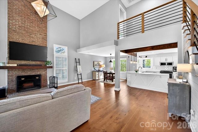 9011 Warbler Court, Charlotte, NC 28210