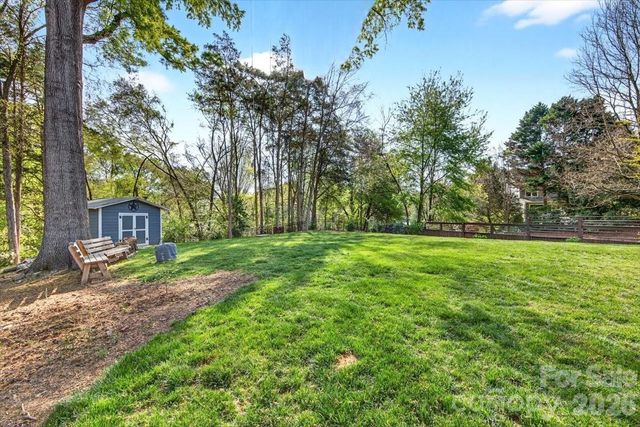 9011 Warbler Court, Charlotte, NC 28210