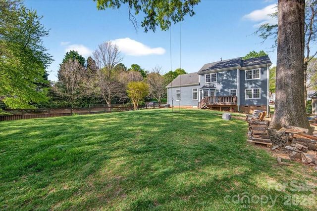 9011 Warbler Court, Charlotte, NC 28210