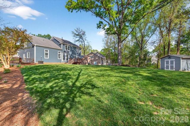 9011 Warbler Court, Charlotte, NC 28210