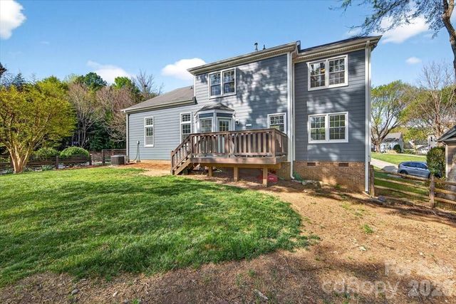 9011 Warbler Court, Charlotte, NC 28210