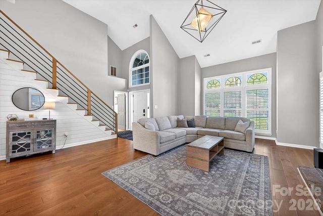 9011 Warbler Court, Charlotte, NC 28210