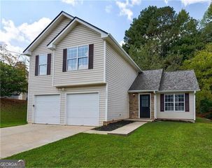 7200 Mahogany Drive, Fairburn, GA 30213