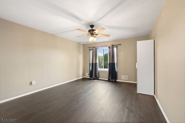 673 Dover Court 1C, Hillsborough Twp., NJ 08844