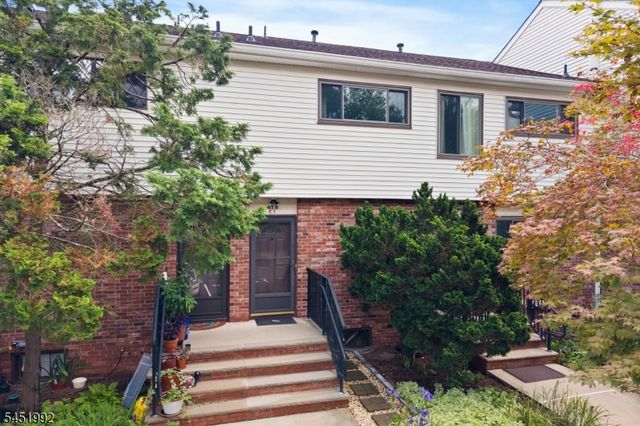 673 Dover Court 1C, Hillsborough Twp., NJ 08844