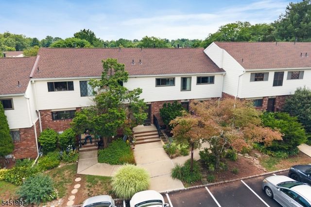 673 Dover Court 1C, Hillsborough Twp., NJ 08844