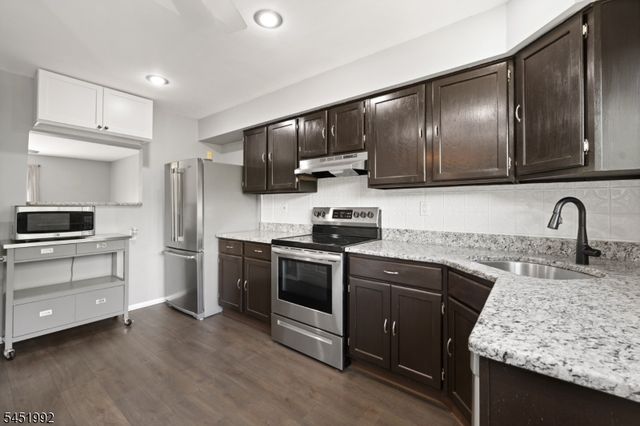 673 Dover Court 1C, Hillsborough Twp., NJ 08844