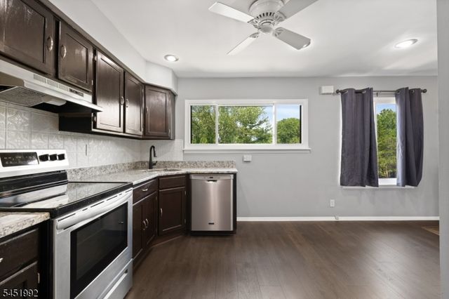 673 Dover Court 1C, Hillsborough Twp., NJ 08844