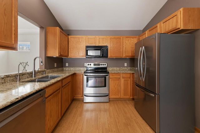 885 Cumberland LANE, Port Washington, WI 53074