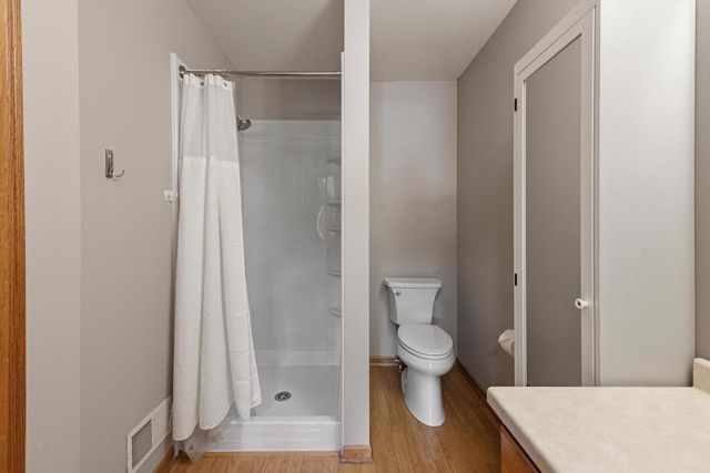 885 Cumberland LANE, Port Washington, WI 53074