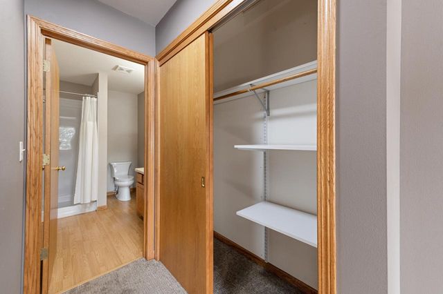 885 Cumberland LANE, Port Washington, WI 53074