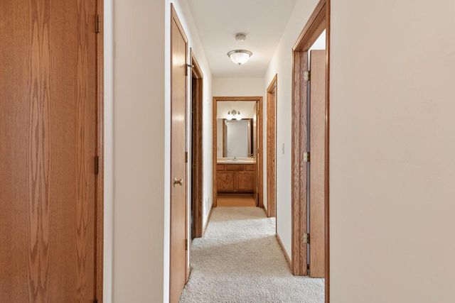 885 Cumberland LANE, Port Washington, WI 53074