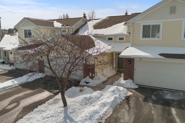 885 Cumberland LANE, Port Washington, WI 53074