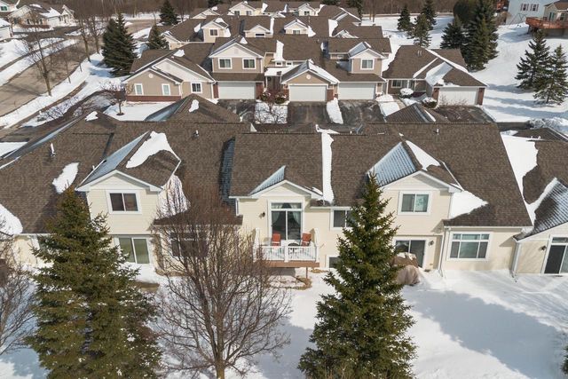 885 Cumberland LANE, Port Washington, WI 53074