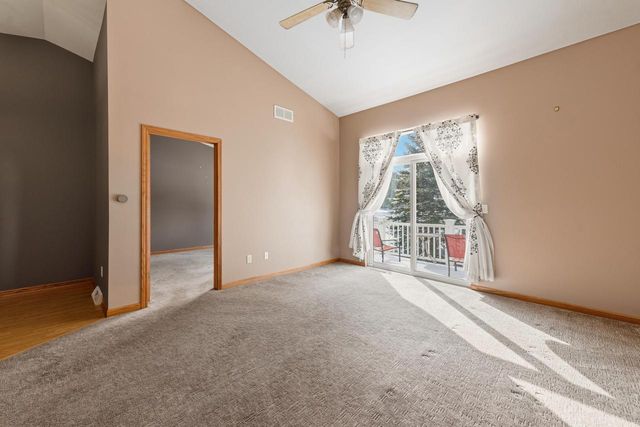 885 Cumberland LANE, Port Washington, WI 53074