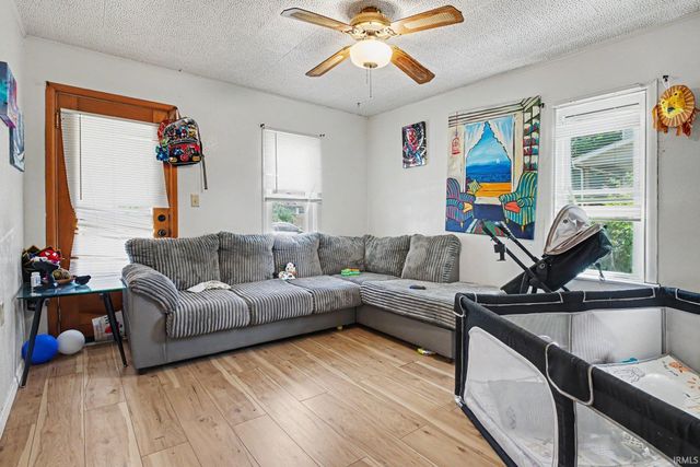 615 N Riverside Boulevard, Goshen, IN 46528