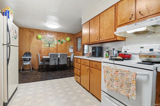615 N Riverside Boulevard, Goshen, IN 46528