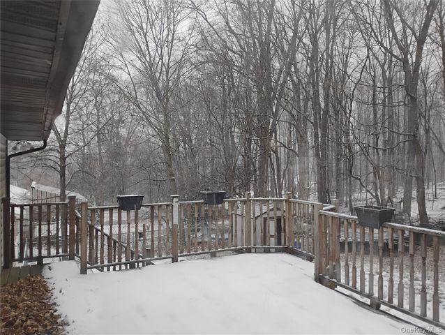 9 Merriewold Lane S, Monroe, NY 10950