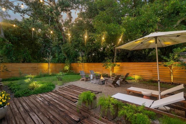 319 BEARDED OAKS CIRCLE, Sarasota, FL 34232