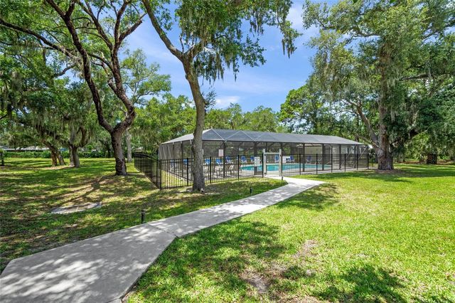 319 BEARDED OAKS CIRCLE, Sarasota, FL 34232