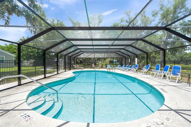 319 BEARDED OAKS CIRCLE, Sarasota, FL 34232