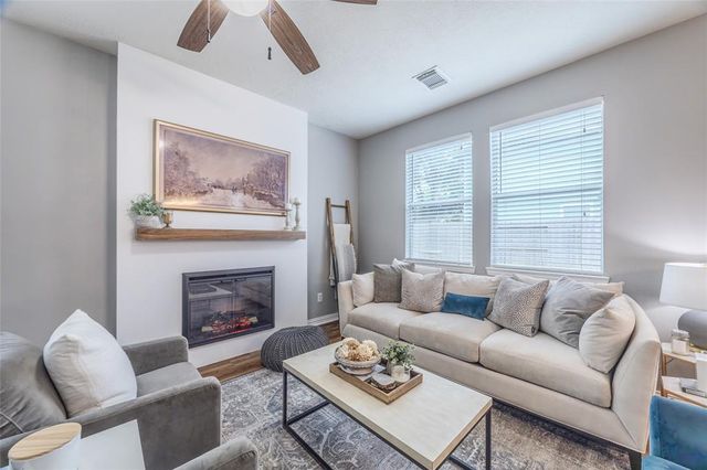 280 Brandy Ridge Lane, League City, TX 77539