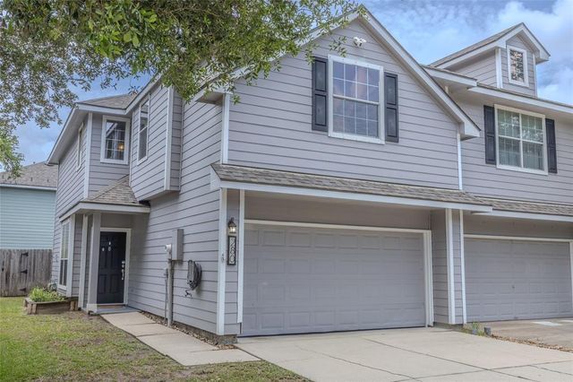 280 Brandy Ridge Lane, League City, TX 77539