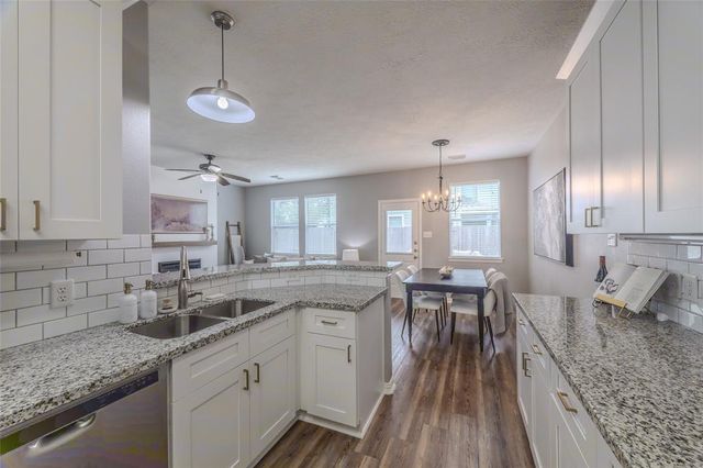 280 Brandy Ridge Lane, League City, TX 77539