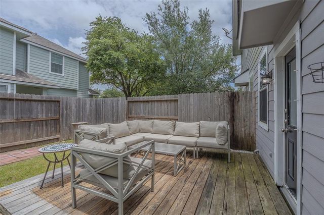 280 Brandy Ridge Lane, League City, TX 77539